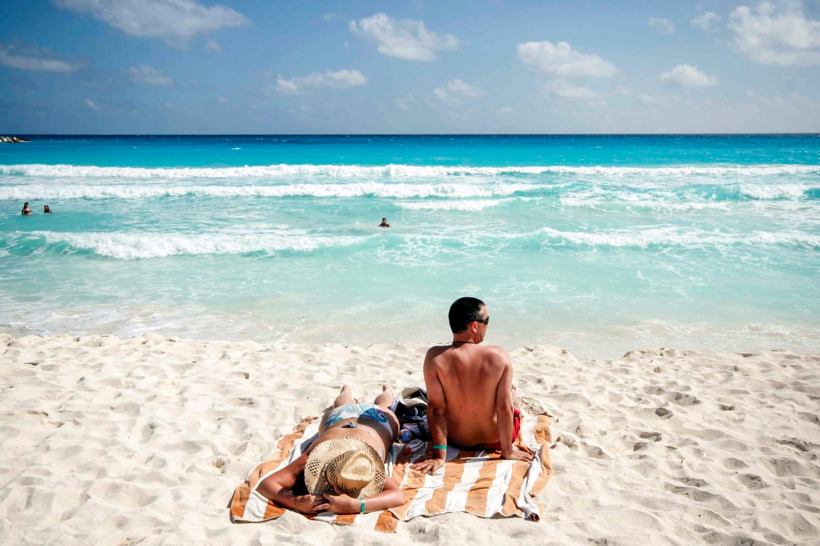 Más de 406 mil turistas llegan a Quintana Roo por Día de Muertos
