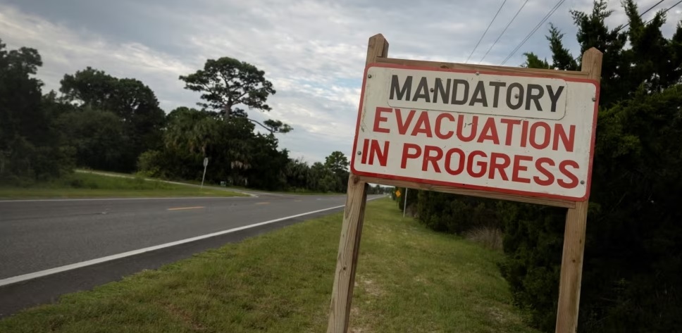 Florida ordena evacuaciones ante llegada de “Idalia”