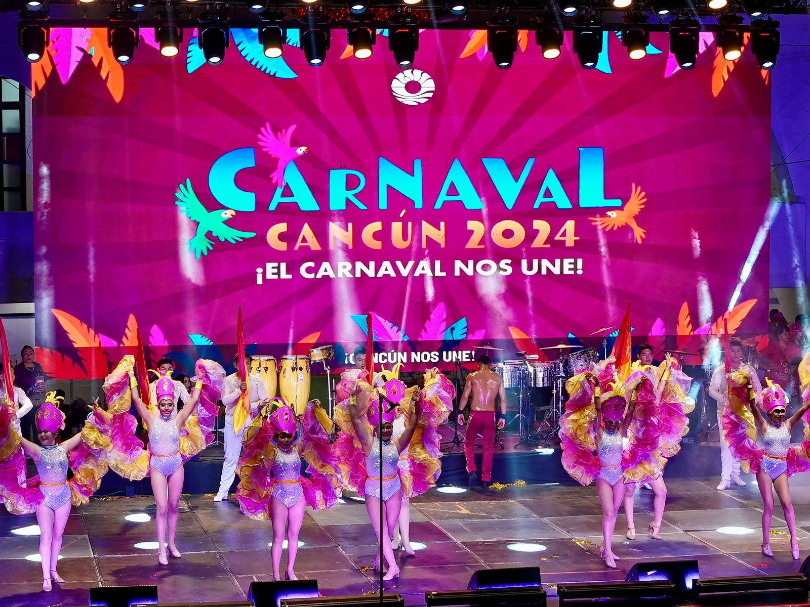 Así se vivió el penúltimo día del Carnaval Cancún 2024