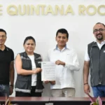 Ciudadano reúne firmas necesarias para ser candidato independiente en Quintana Roo