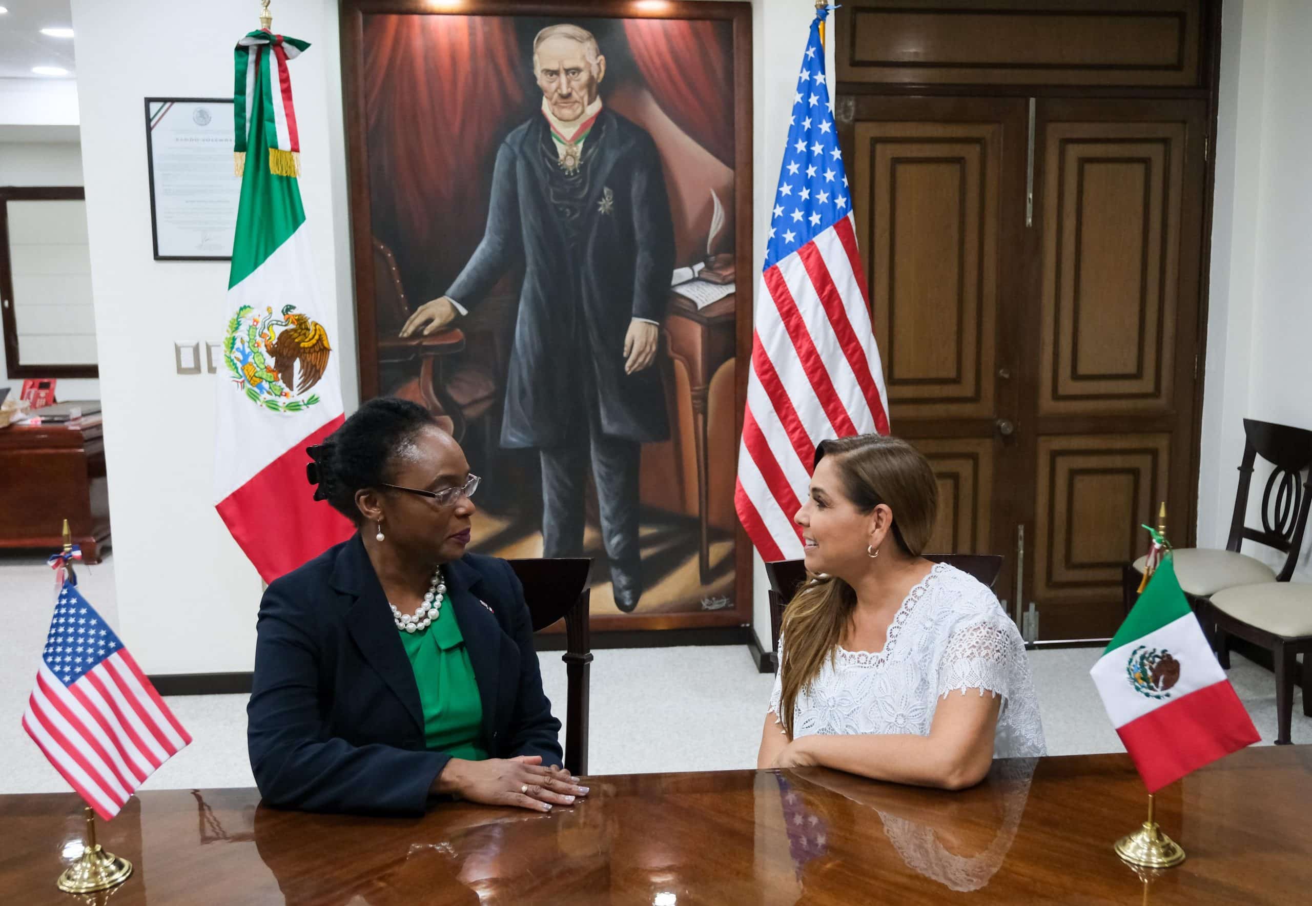 Dorothy Ngutter concluye su encargo al frente del Consulado de EU en la península de Yucatán